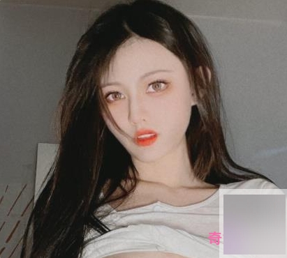 Twitter高颜值粉嫩身材《狐狸小妖LUCKYYCXYHLXY》定制视频