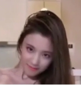 时尚更衣室和舒适试衣间,为您提供方便快捷的换衣体验