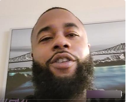 高颜值华裔成熟主妇在卧室中与黑人大胡子哥演绎剧情