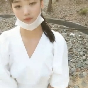 小妖精素人私拍：迷人的素人在私人拍摄中展现魅力户外精彩：令人惊叹的户外活动带来的精彩体验激发梦想：激励人们追逐梦想的力量勇气：勇敢面对挑战并超越自我的勇气