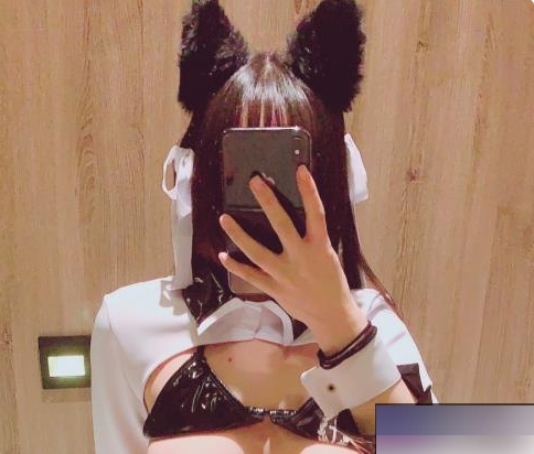 香草少女m推特COS碧蓝航线爱宕作品