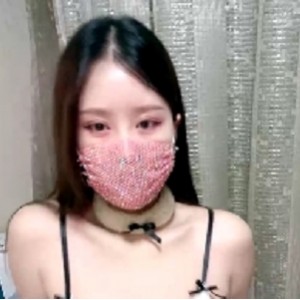 尤物小鱼干-精选商品-丁字裤按摩器震-1v+822.74MB-百度盘