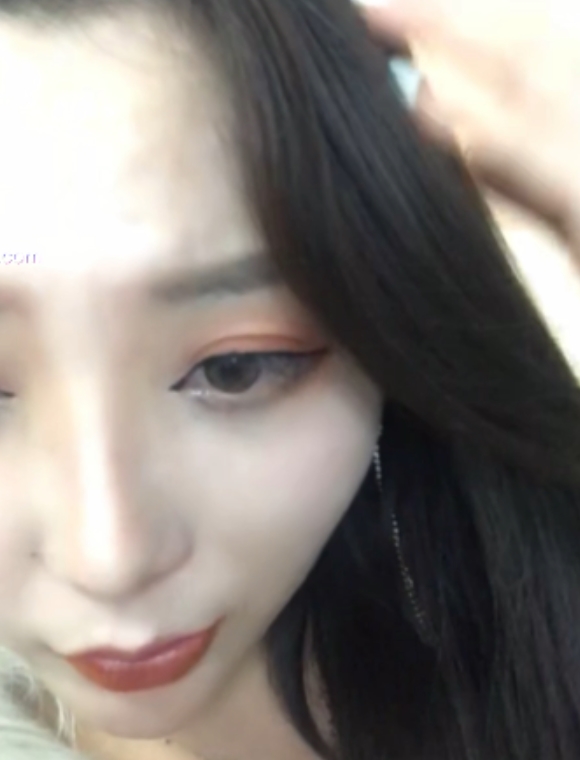 限时独家快手主播雅君Baby一对一有尺度福利，高清1V2.76G免费下载！