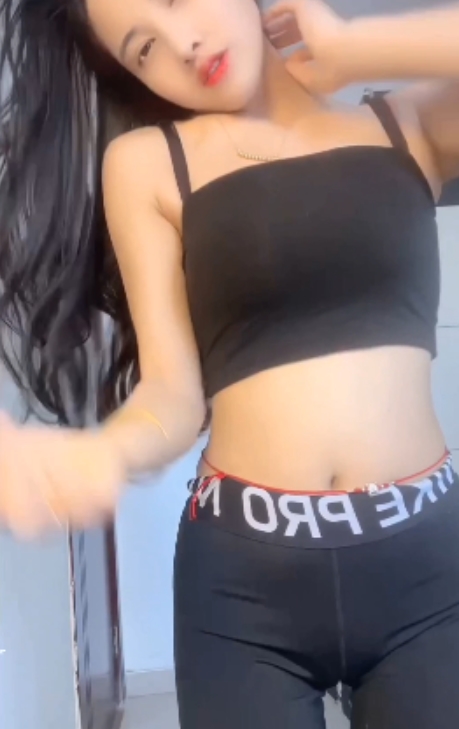 限时抢购小岚岚6月最新款，12V超大电池容量，986MB内存，高速下载百度盘！