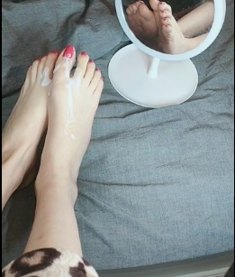 转载搬运：YuYu超甜丫微信朋友圈定制图片视频3v451p1.28G百度盘