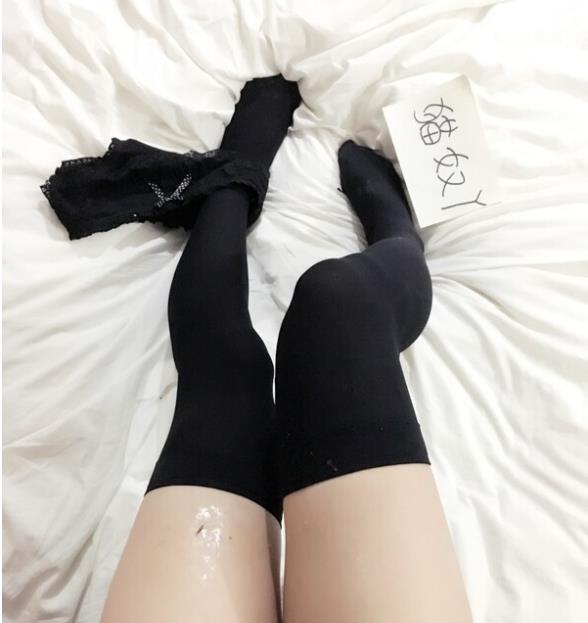 斗鱼直播平台上的超火爆人气主播：幼齿高中妹，她的有尺度作品集合，抖m罗莉风格，适合喜欢奇妙的猫奴丫。