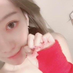 百里挑一的超级白皙粉嫩柰头网红美女资源4V90M