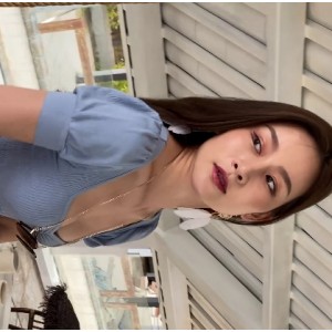 美女热裤大长腿视频，高清2V版本，容量5.42G，百度云分享