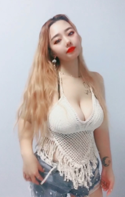 刘貂蝉私拍热舞大合集127部，视频大小不一，诱惑无限