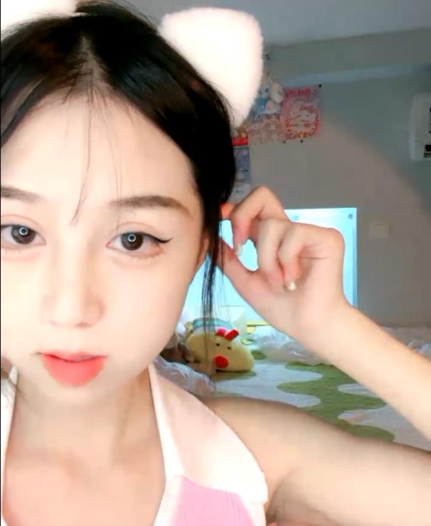 甜美婴儿肥少女直播露全脸1V1.4G视频