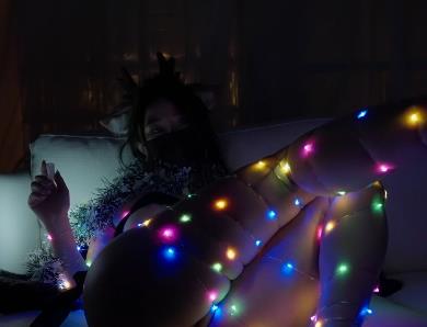 傲娇麋鹿Nana_taipei直播视频LED灯洞穴探险G塞黑丝原味