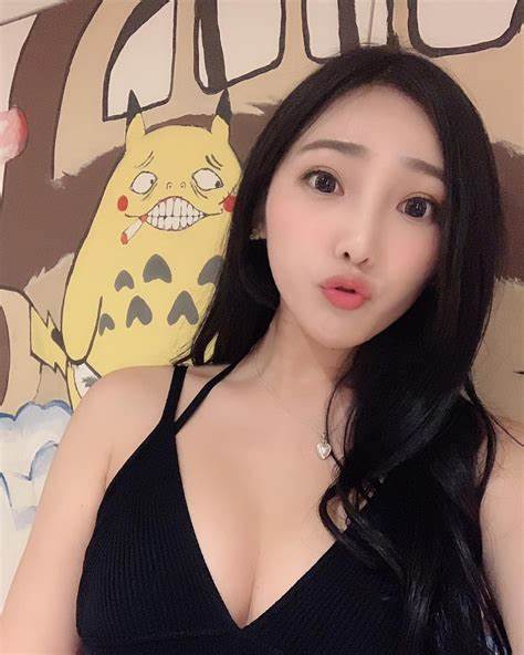 虎牙美女主播啵啵奶茶直播录屏合集4集7.3G