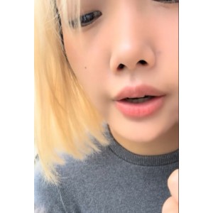 户外小帐篷密码房三人游表演，瘦不下来的欢小姐野外烧烤直播