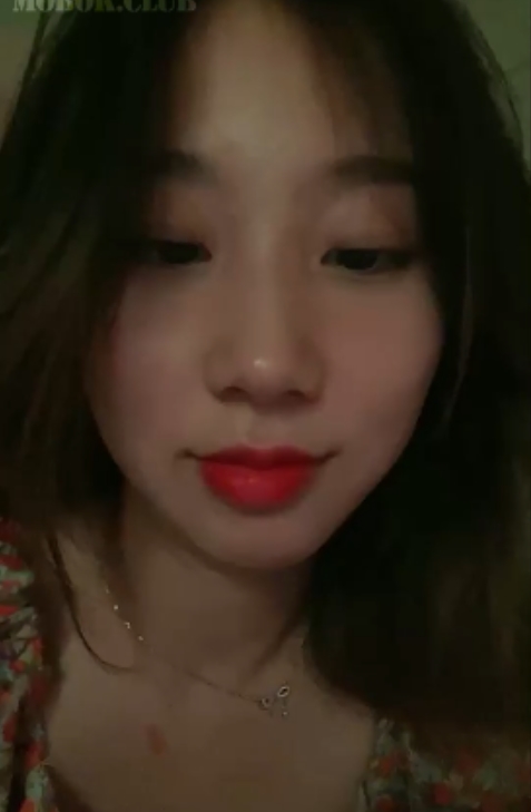 青春学生妹子撩骚叔叔检查身体视频1个，文件大小850兆