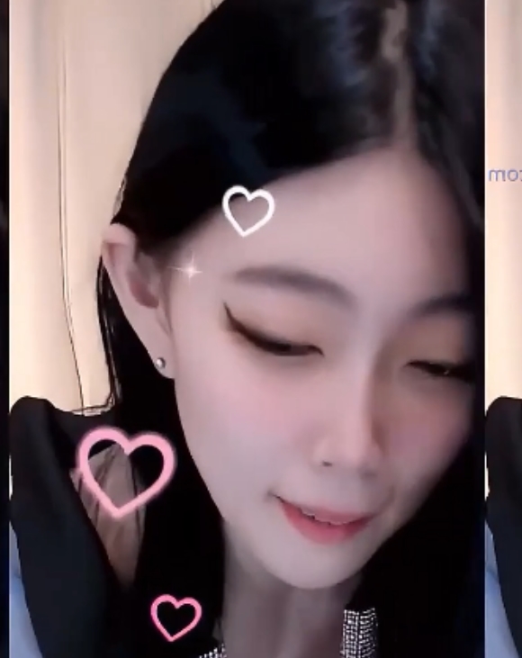 CC主播66睡不醒土豪万元定制热舞秀直播视频展示