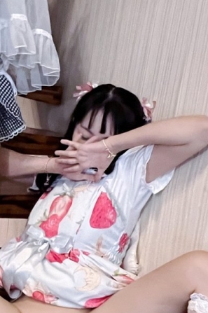 优质拜金反差婊：广深小粉酱贝贝私拍视频1338P2GB