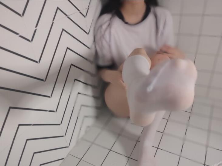 罗莉浮力姬Y乱欲抖M美足白丝合集22V-8G