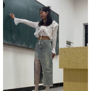 初夏女神点点牛仔裙白丝网袜美腿120P1V1.65G百度云资源下载