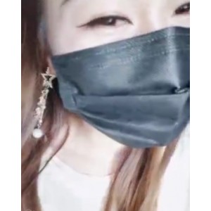 看到了家庭关系中的矛盾和挑战。自行打包老婆出去勾引别人，视频大小170兆，百度盘存放。