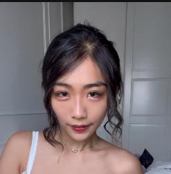 BunnyBrownie：台湾S妹火爆作品合集，只在OnlyFans！迎接男主的超S表情用嘴吞金，观看数量有保证！