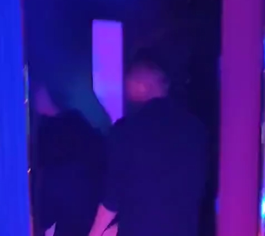 震撼！绿帽老公帮妻子约会多人游视频陈淑桦