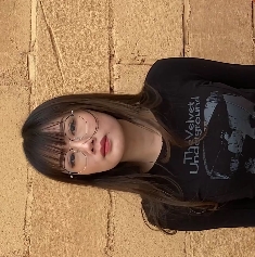 热裤美女，长腿胖臀，1V8.11G视频，百度云分享