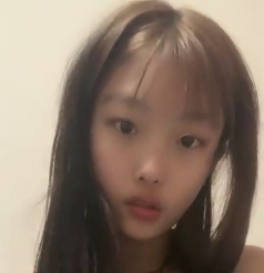 可爱小Sao:00后妹妹的呆萌乖巧苗条身材特写