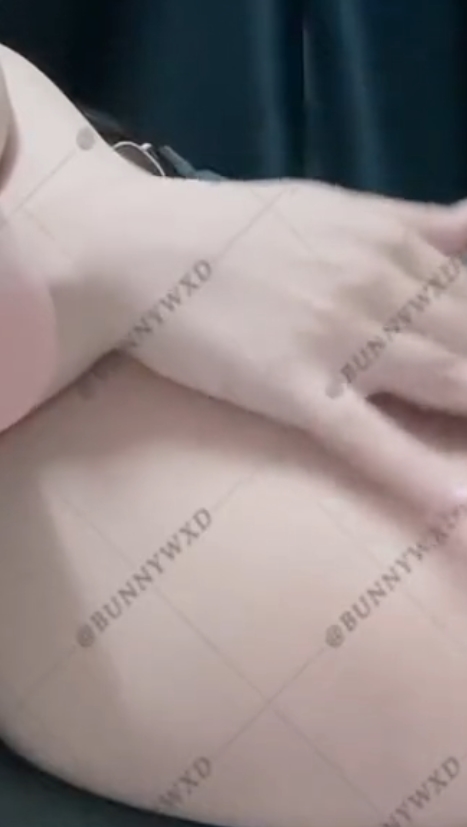 班尼兔水晶放飞自我视频福利姬更新真实16个视频153分钟