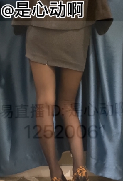 雯姐原版合集:8V5.4G,易直播永久有效,失效不补,百度云存储