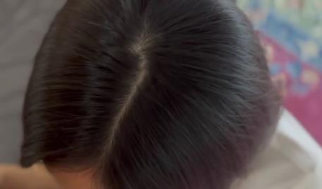 超高清细节揭秘！漂亮小女友自拍特写视频下载