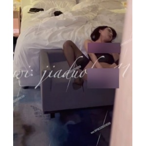 女神佳多饱约会私拍展示31P/9V+1.25G合集百度盘