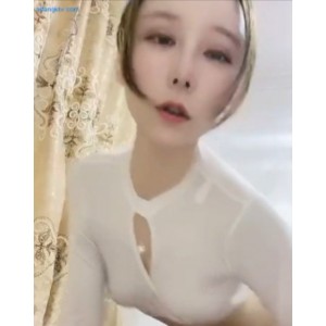 180.4g美食秀：小阿水&艾薇儿直播大放异彩