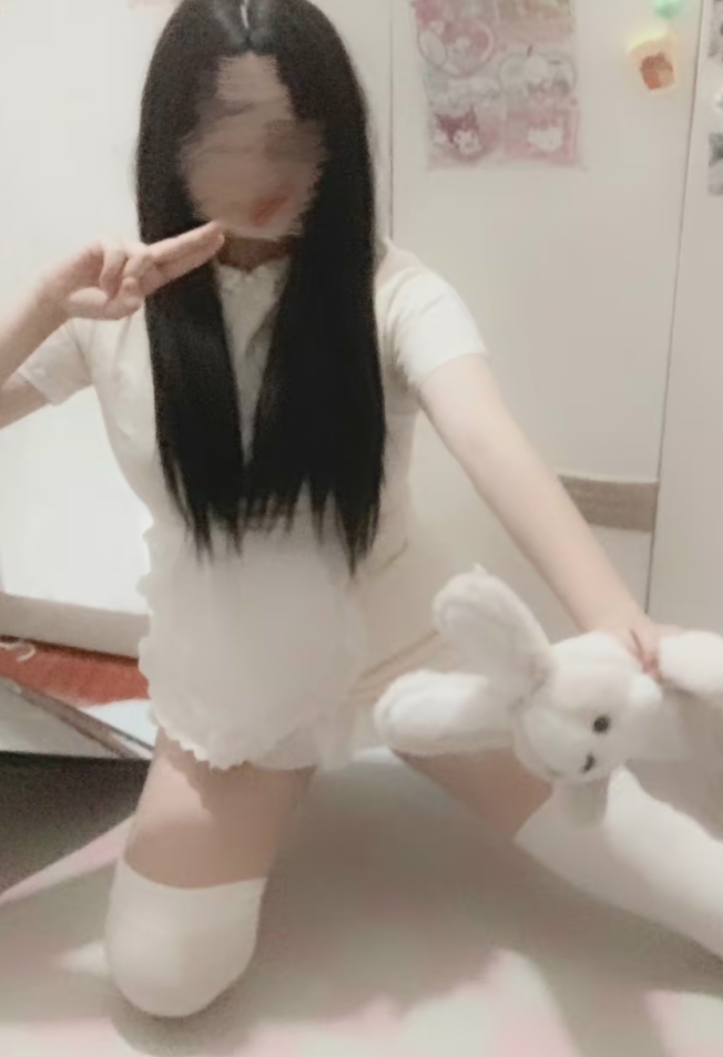 独家自录！几千粉丝反差妹分享的13个高清视频，总观看量超10万次！