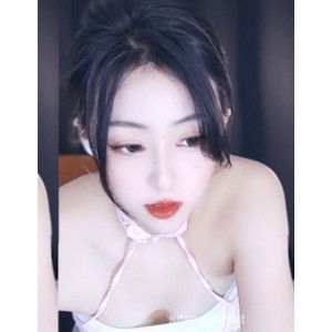 9v1.7g：CC星也万元定制视频，收藏量飙升，百度、ED2K热播