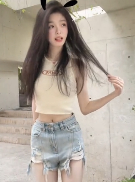 抖音绿帽剪辑大师剪羊羊，收藏量破百，百度ED2K热搜