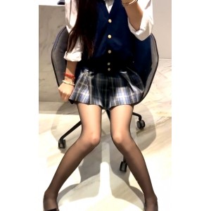 高颜值女大学生小蓝鸟户外展示自拍图1651张照片441个视频