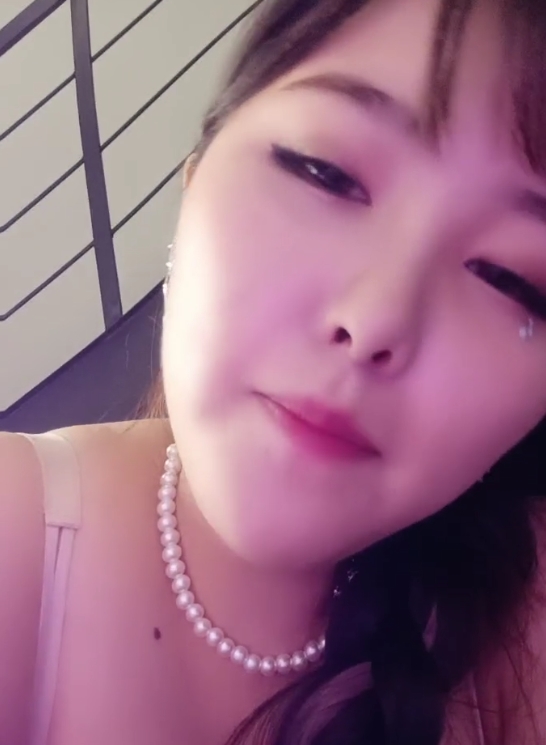 温情感动：大罩杯女主与小羊共舞，收藏57次，百度搜索量115