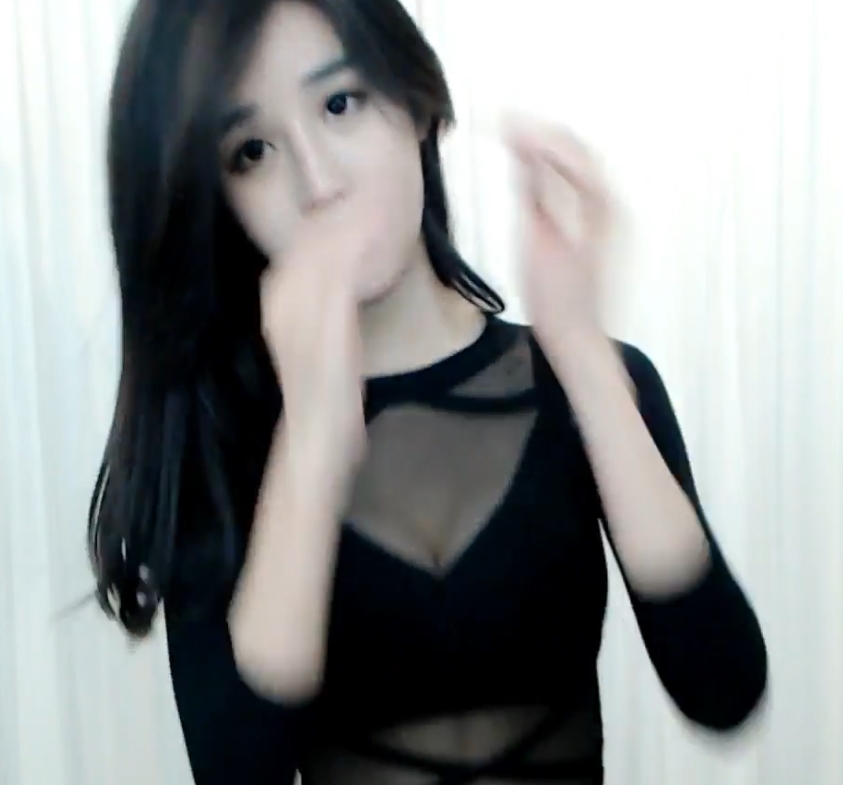 闪现舞姿惊艳斗鱼！小米热舞视频收藏29，百度搜索量115