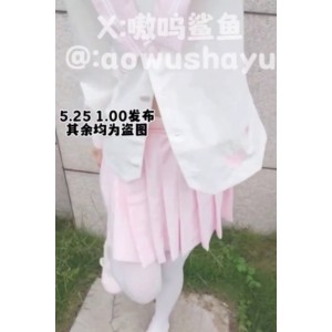 网络明星嗷呜鲨鱼51v710m：收藏量高达161，百度、ED2K等平台热播