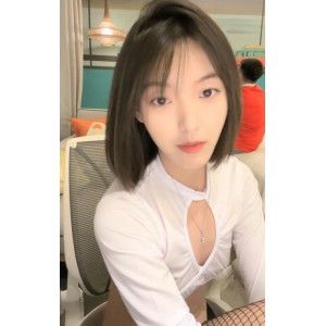 “有趣的灵魂绿转黄”：熙颜的精彩视频收藏