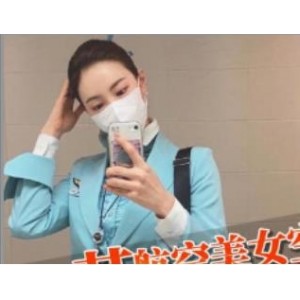 时长为20分钟，介绍了一位车模和一位空姐。这两个视频都非常值得一看，无论是对于喜欢车模和空姐的人，还是对于对食品行业有所了解的人都是一次难得的学习和娱乐之旅。重磅推荐糖心J先生两部车模+空姐，让你了解美丽的同时还能了解食品行业的真相。