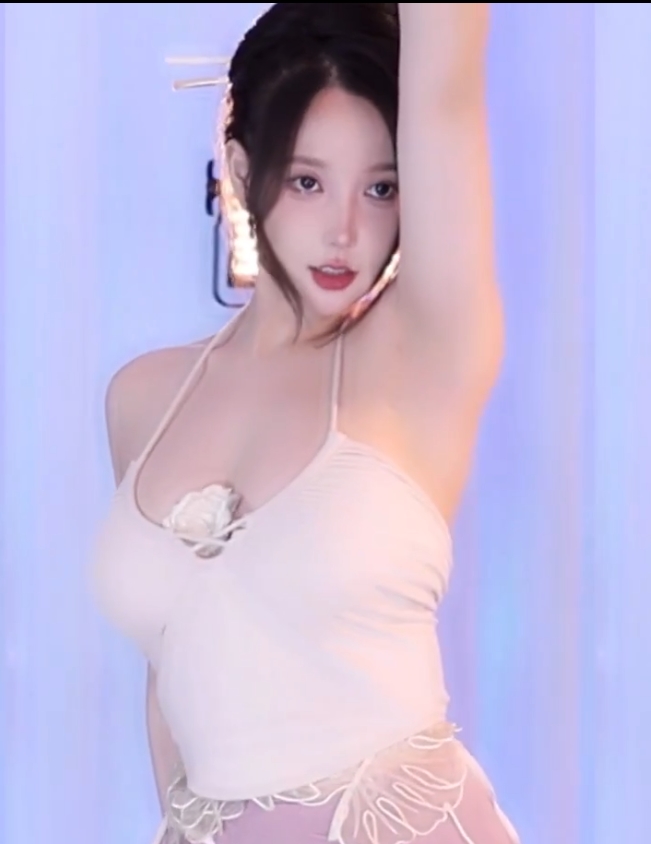 米娜斗鱼三月热舞合集52v14.8g百度盘大放异彩