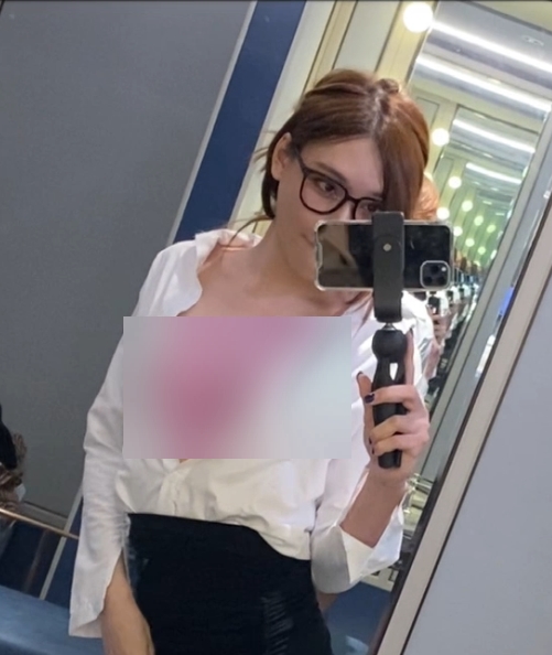 看。虽然需要解压和注意文件后缀，但是这些都是小问题。如果你想要一份高质量的钱心心视频合集，那么这个压缩包绝对不容错过！