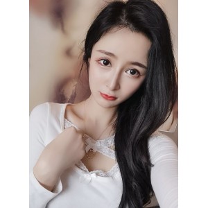 藏这样一段珍贵的私拍视频，不仅可以欣赏美丽的蔓CC，还能感受到空姐这个职业的魅力与辛苦。快来收藏这份1.86G的珍贵视频吧！