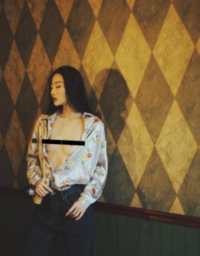 ，我是小国模。”这个合集不仅是对逗本逗鸭的欣赏，也是对她努力付出的肯定和支持。16V346M