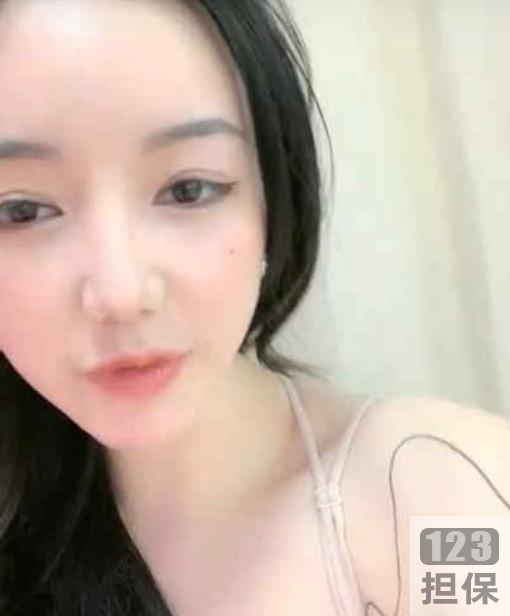 樱桃小纯纯:P站超美浮力姬47V大合集,颜值身材媚眼粉嫩,绝对值得一看!