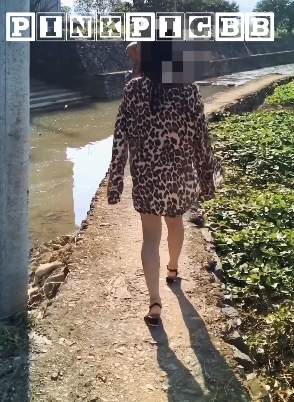浮力姬主播pinkpigbb室外展示主题视频合集,展示大神的大自然之美,合影留念,退圈传闻揭秘