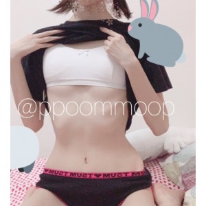 ppoommoop高颜值美女大合集：60部视频+118张照片，身材尺度堪称视觉盛宴