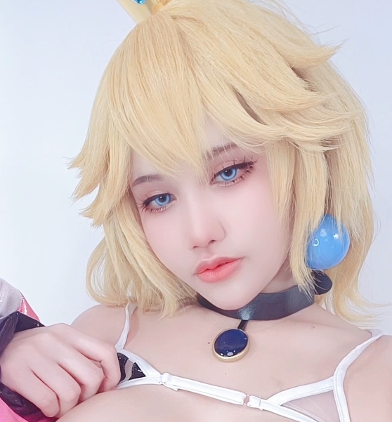 [转载搬运]+COS福利姬【Dreamtamu】收费私拍，脸某处同框，上下洞齐开+[23v+2.9G][百度盘]