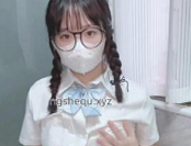 推特眼镜嫩妹汌汌最新合集20V10G，年轻可爱大胆